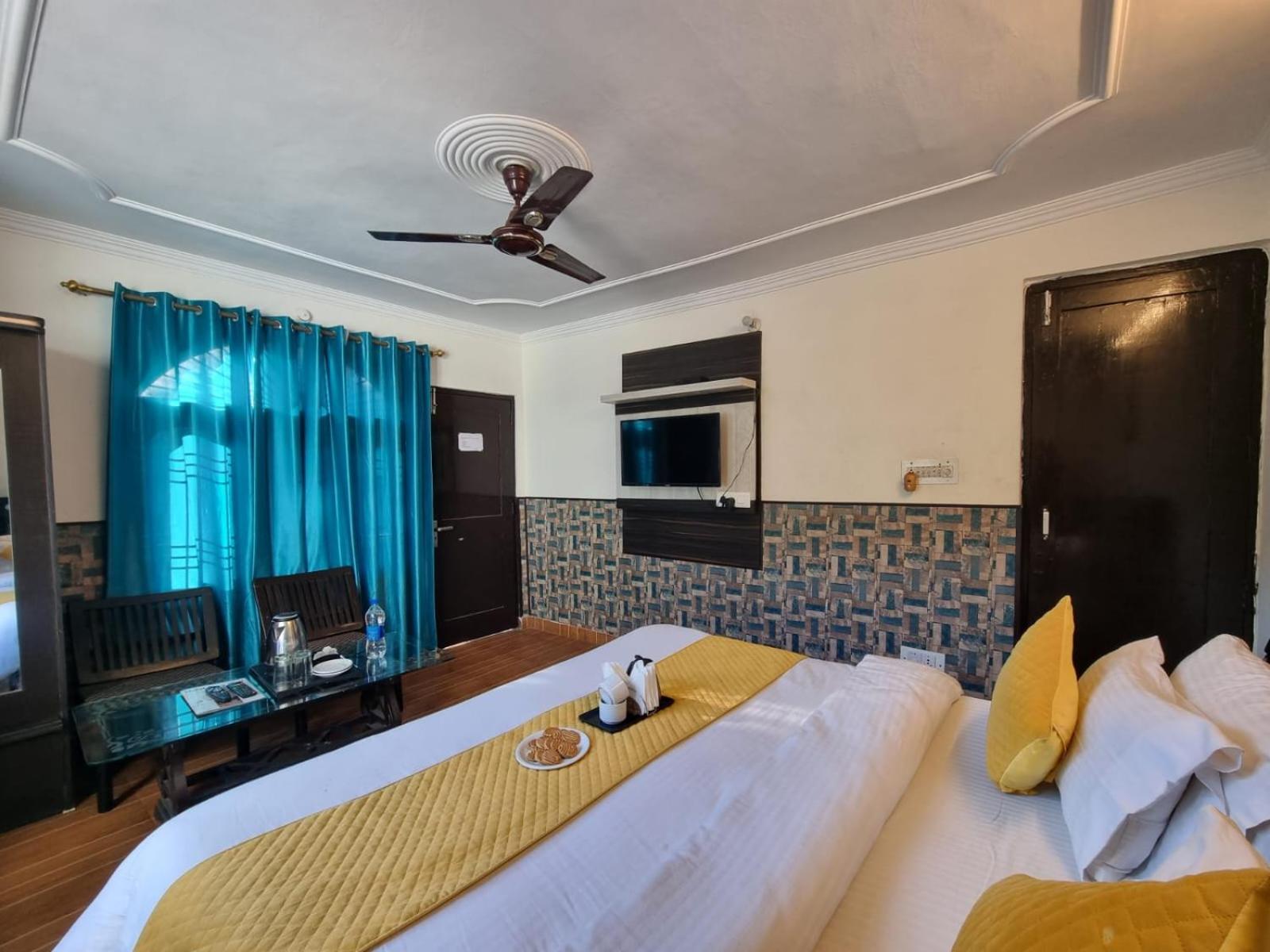 Hotel Stay Well Banikhet Bagian luar foto