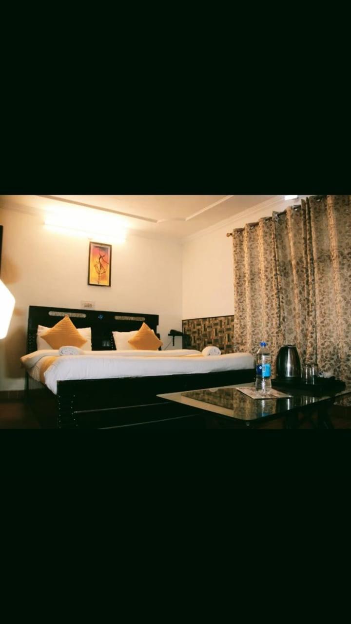 Hotel Stay Well Banikhet Ruang foto