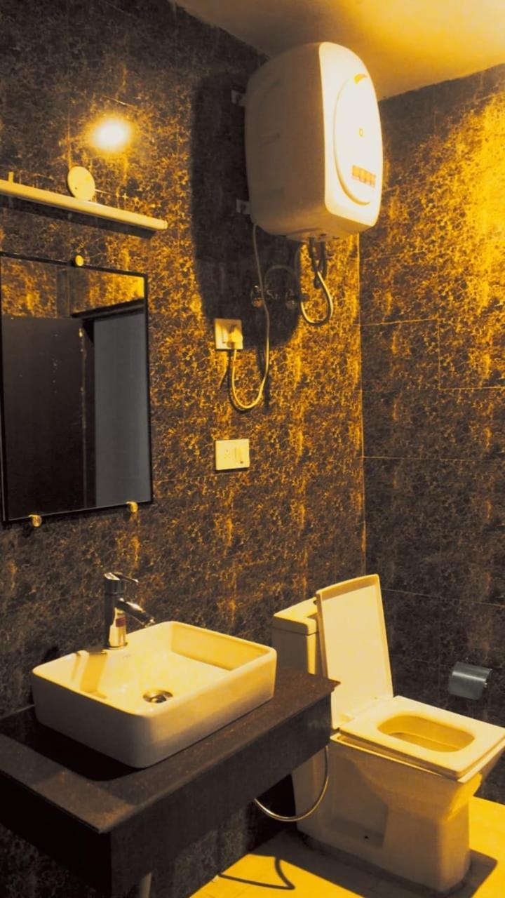 Hotel Stay Well Banikhet Bagian luar foto