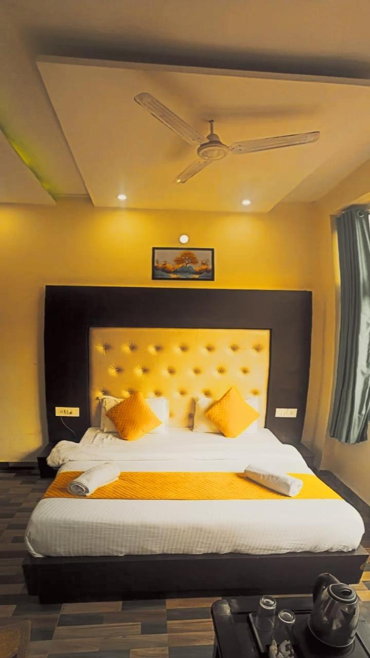 Hotel Stay Well Banikhet Bagian luar foto